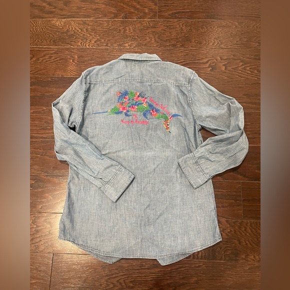 Tommy Bahama Women 25 Years of Paradise Embroidered Button Up Shirt Size Medium - Picture 3 of 7